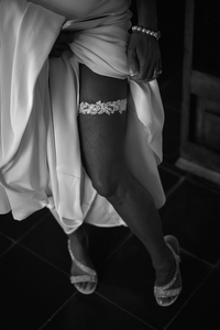 Akumal Tulum wedding photographer black and white detail shot of garter