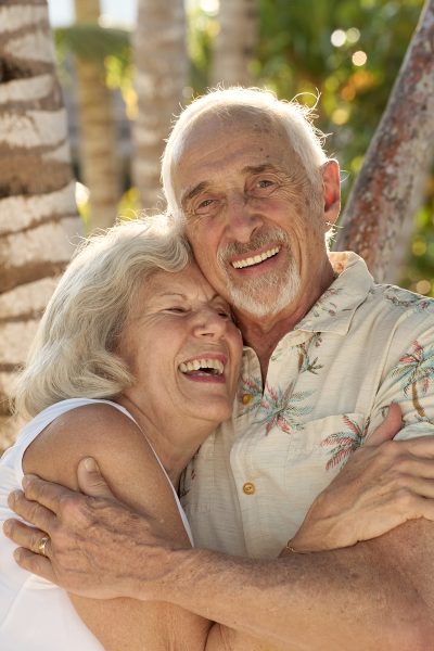 Relaxed & joyful multi-generational family portraits in Akumal
